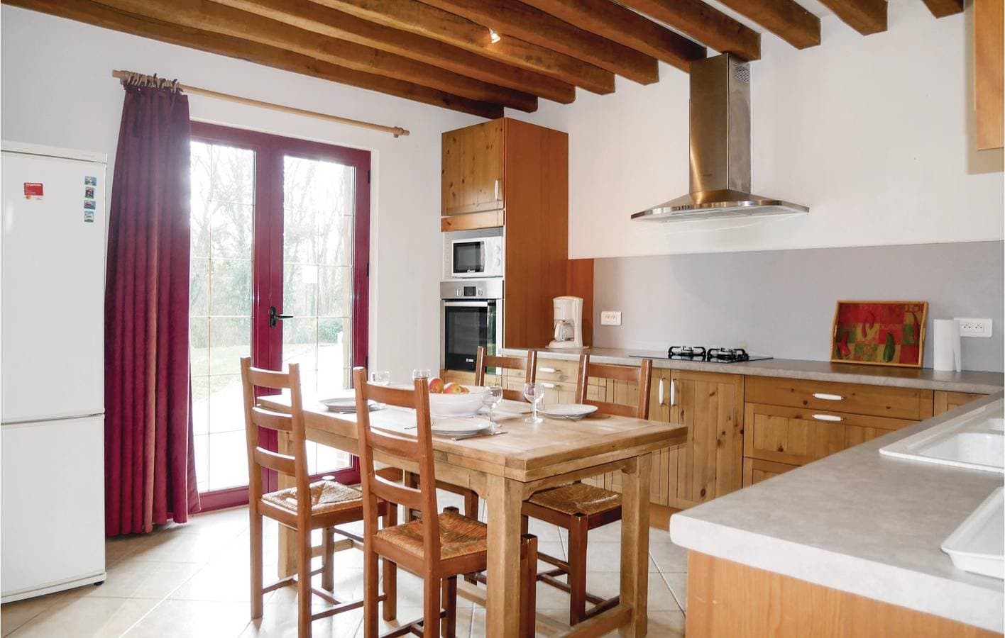 Foto 6 von 27: 170 sqft Apt mit Parkplatz, TV, Garten, Pool & Wifi - 1.5km zu La Croupte