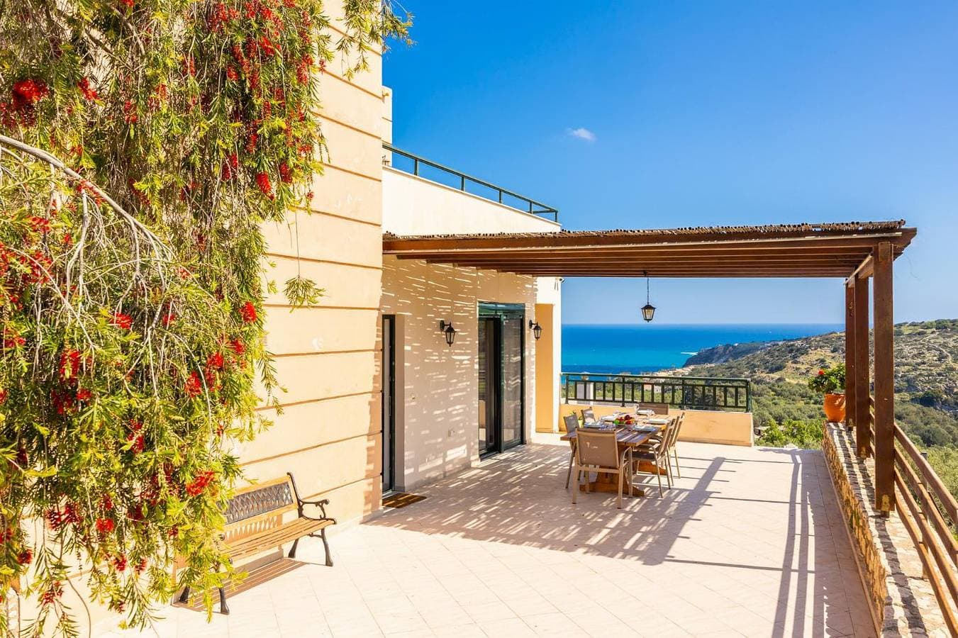 Foto 10 von 38: Villa für 7 Personen mit Meerblick