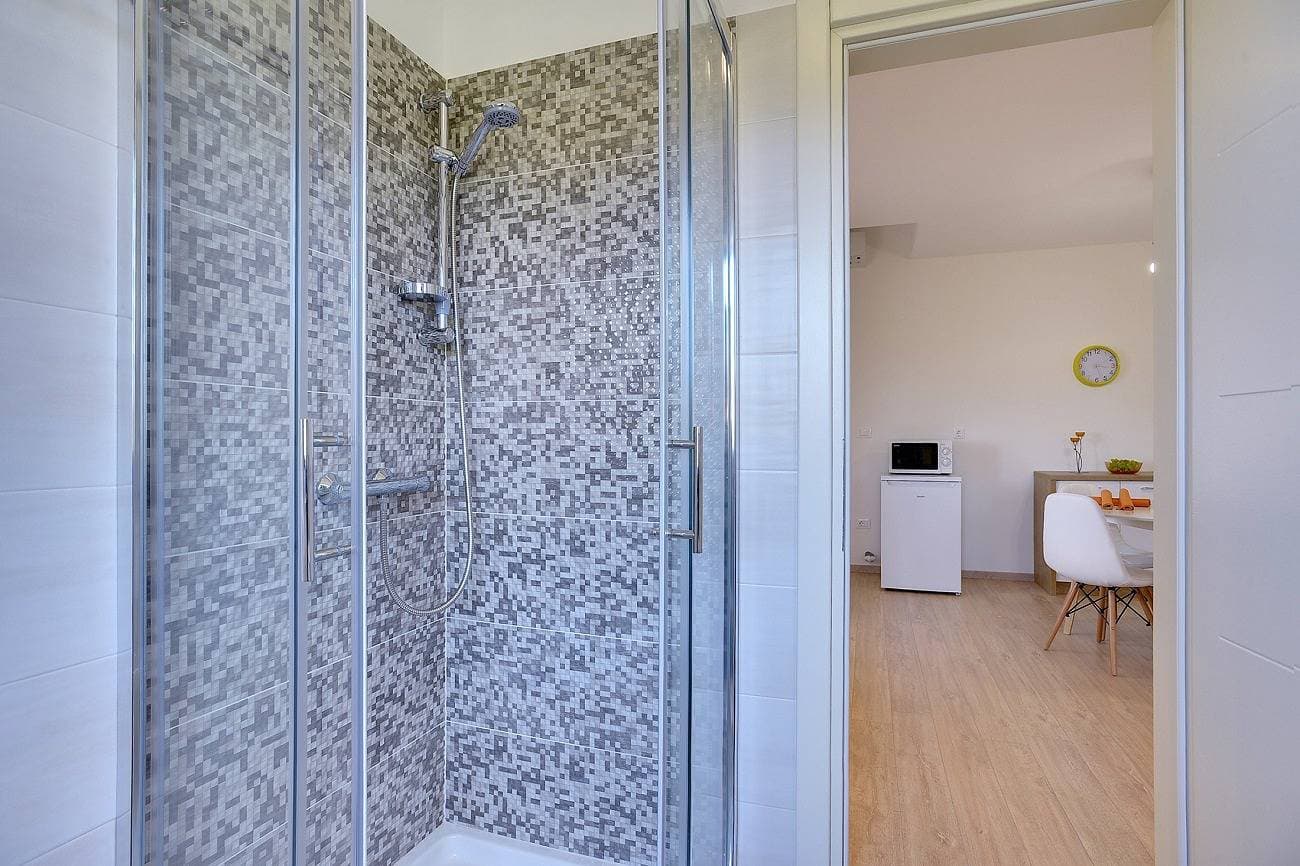 Foto 11 von 20: Modernes Appartement mit Zugang zum Balkon