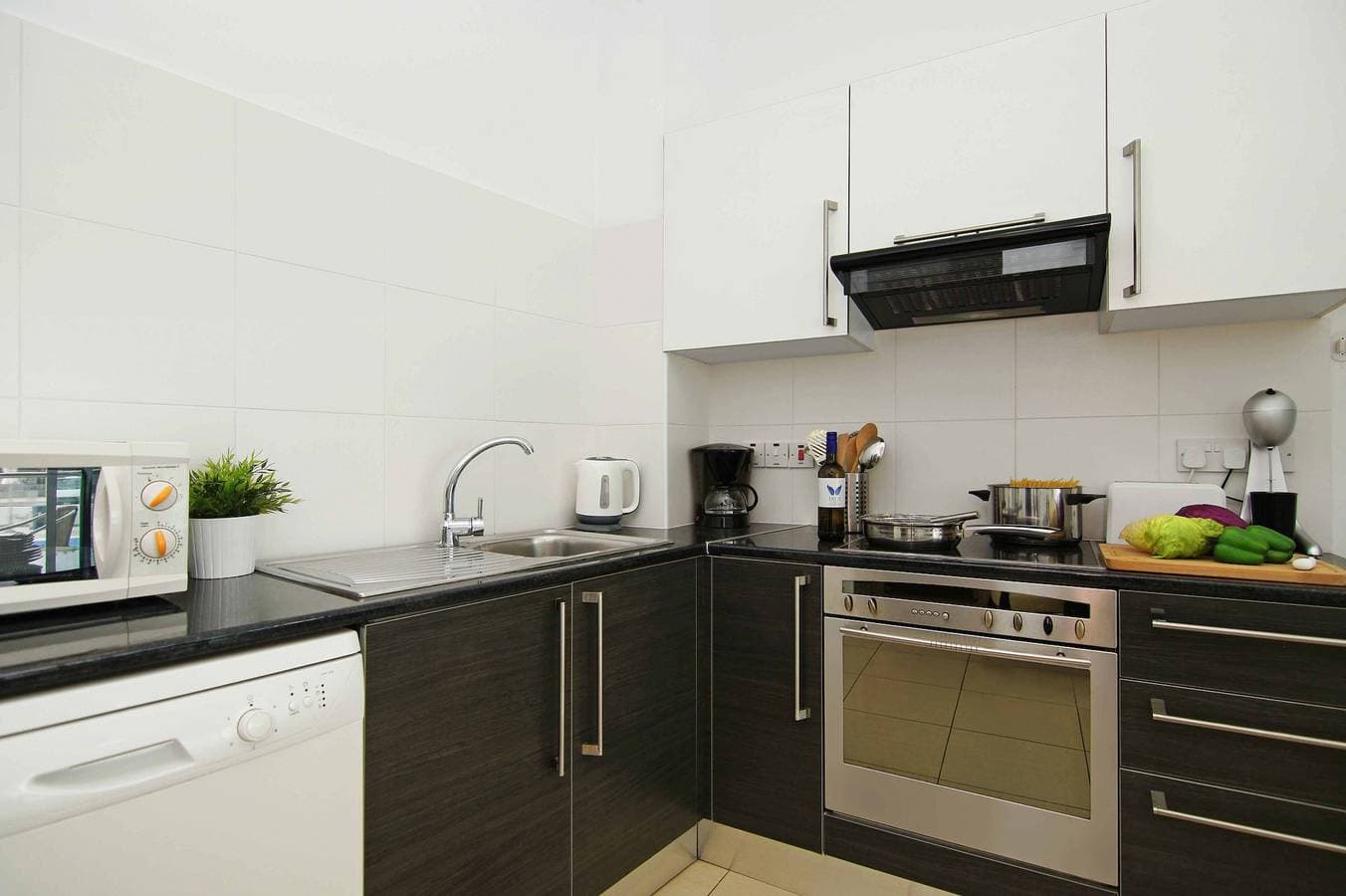 Foto 8 von 29: Ferienwohnung für 4 Personen mit Pool