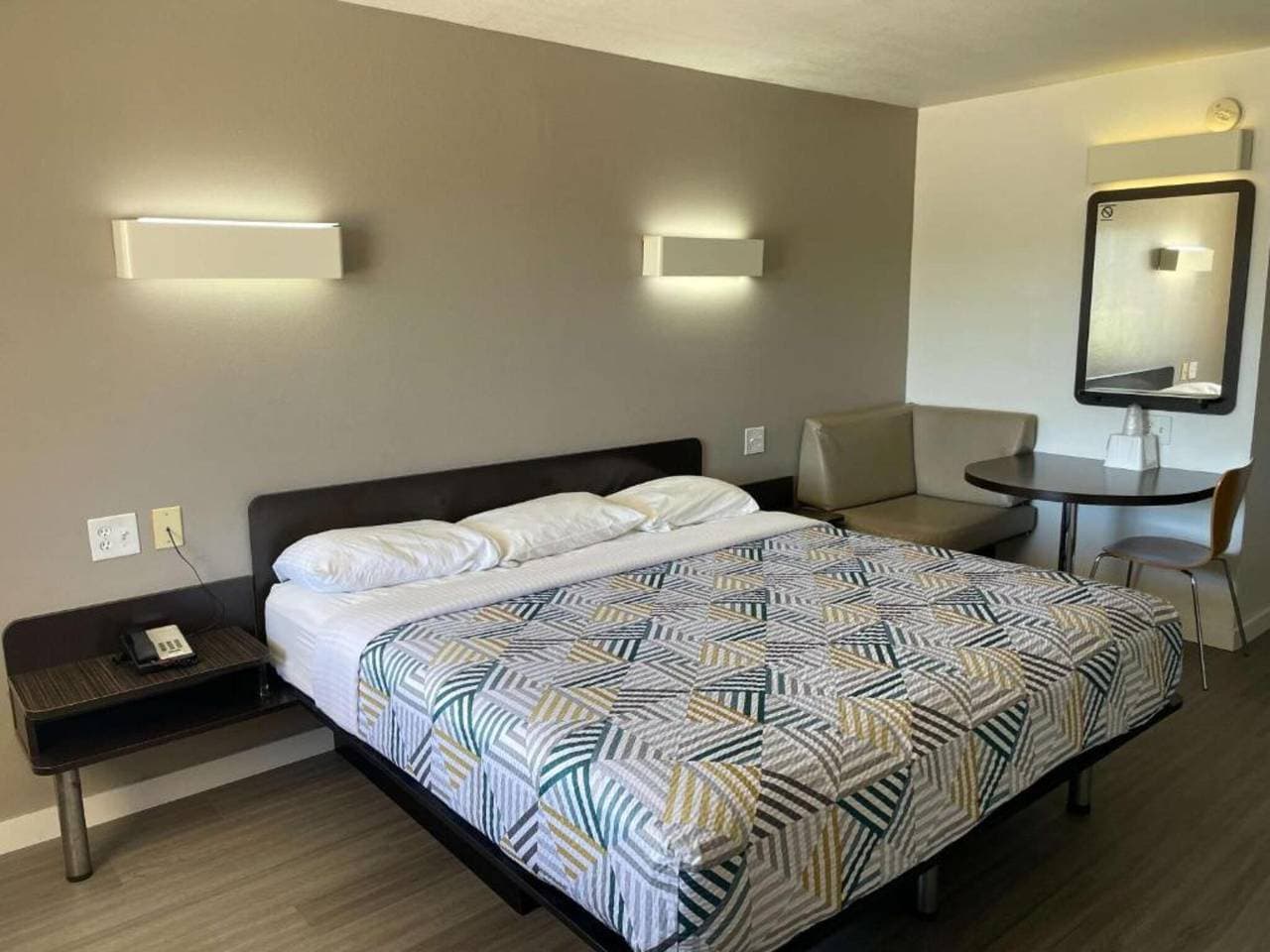1 Kingsize-Bett | Nichtraucher 1