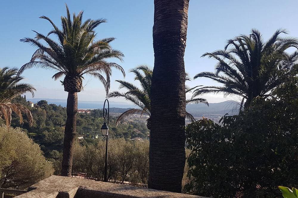 Foto 7 von 22: 3-Star Air-Conditioned Apartment • Beaches 5 minutes away • Bormes