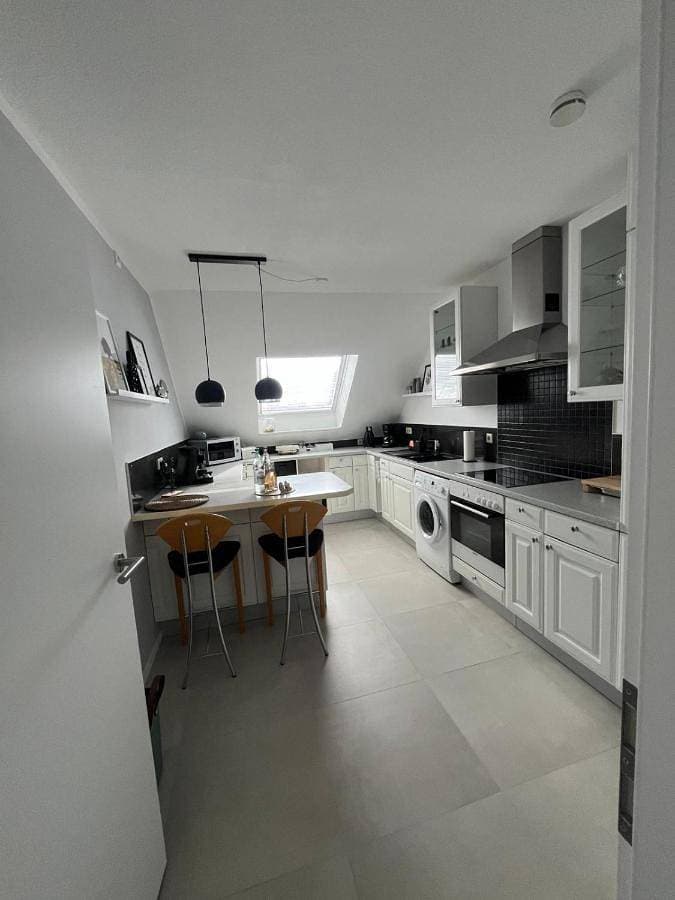 Foto 5 von 16: Two-Bedroom Apartment with Balcony