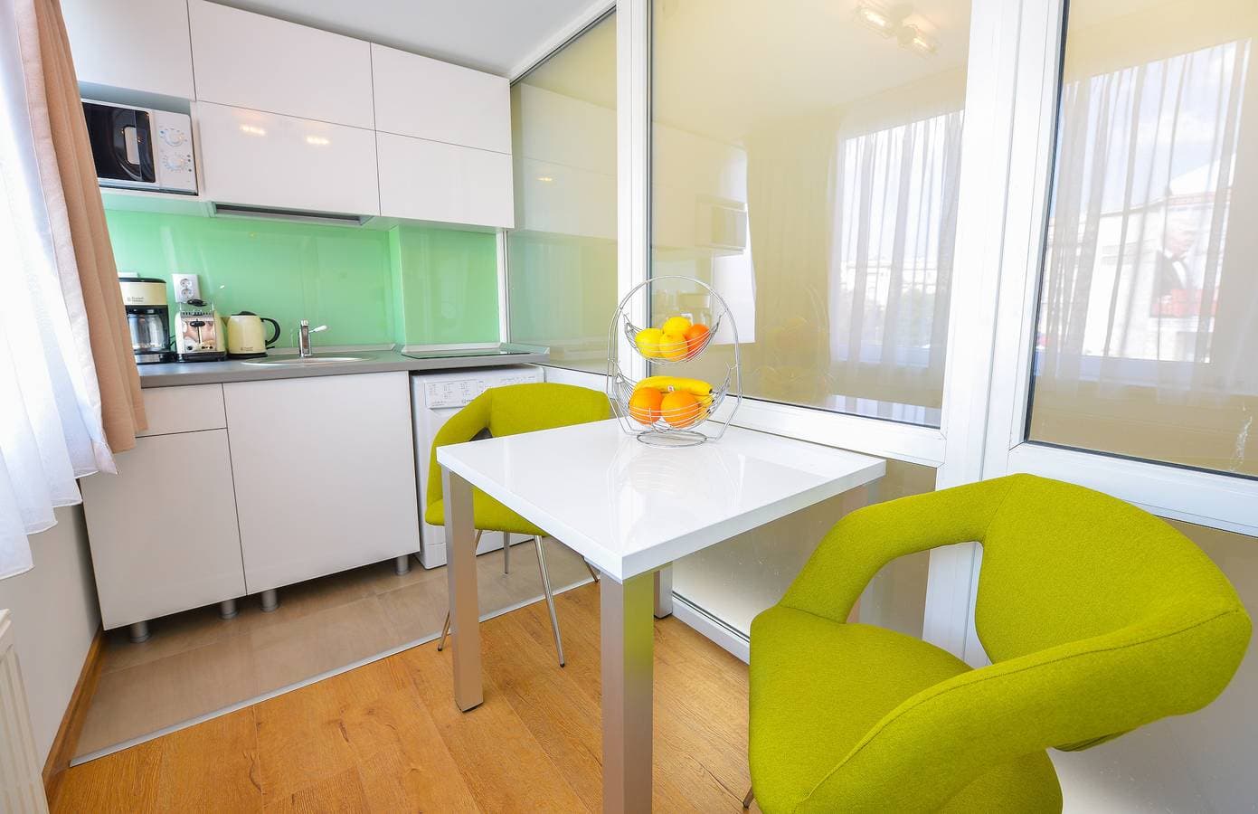 Foto 6 von 18: Elegance Studio – Cismigiu-Gärten – Flachbildfernseher – kostenloses WLAN – Pano
