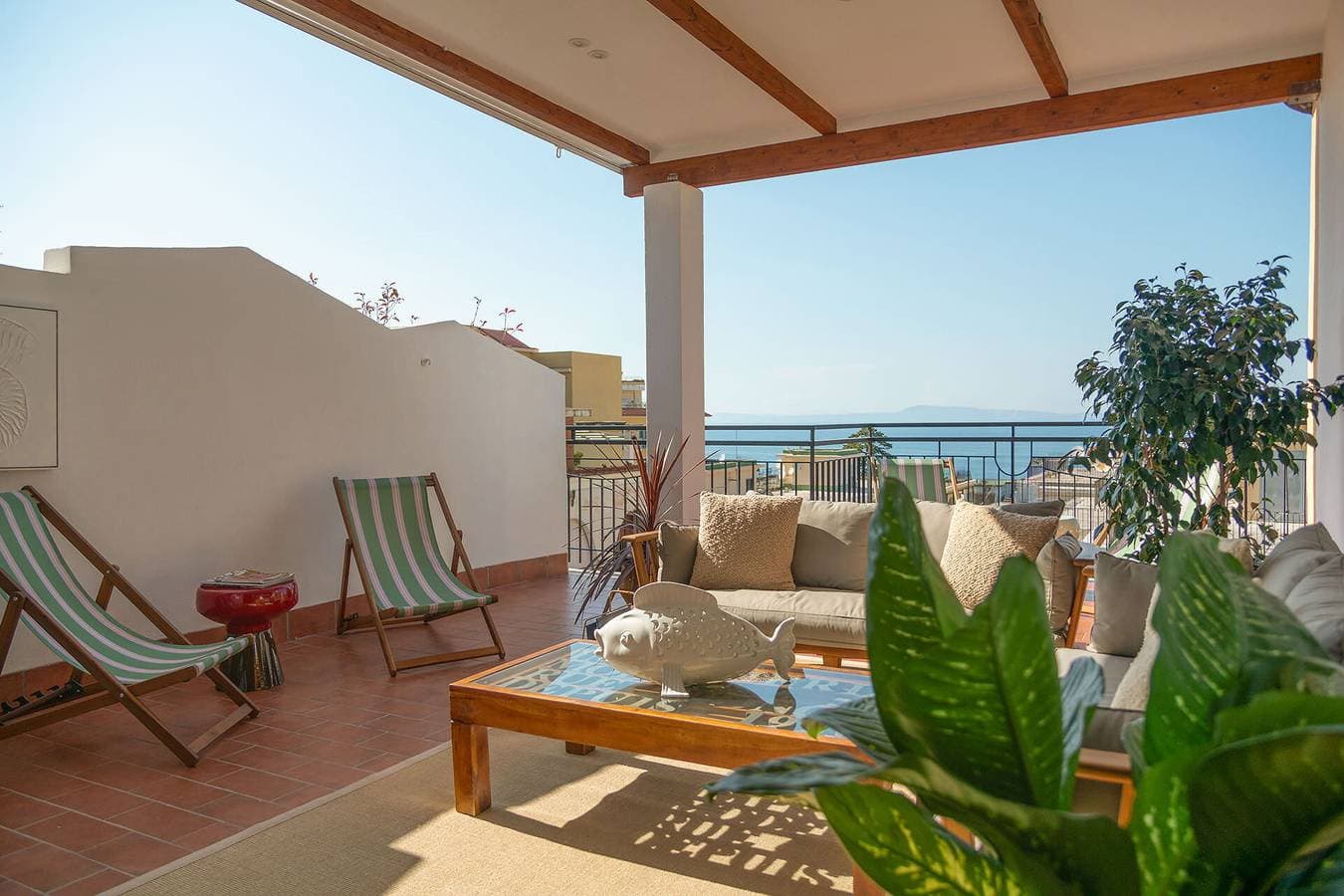 Foto 10 von 40: Ferienwohnung für 4 Personen mit Terrasse