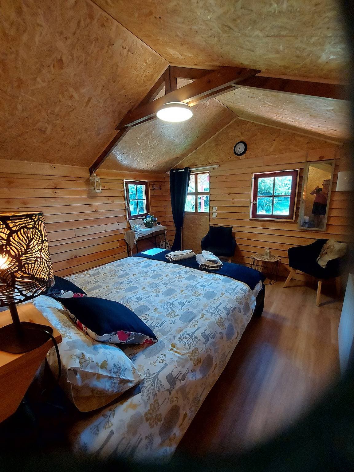 Foto 6 von 25: Chalet „Mitten in der Natur“ mit privater Terrasse, ruhiger Lage, Gemeinschaftsgarten & WLAN