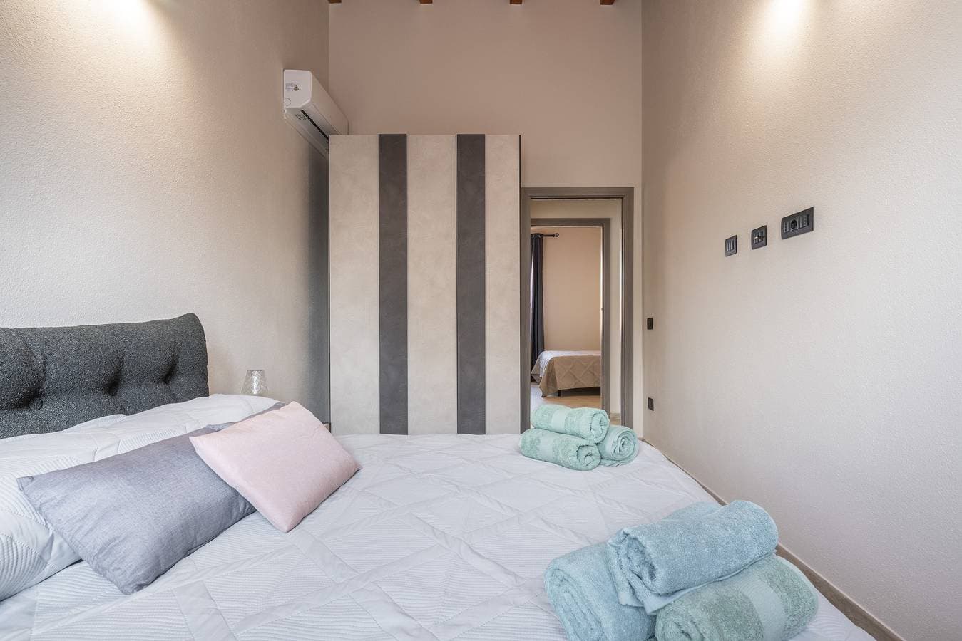 Foto 10 von 34: Ferienwohnung 'Matilde' mit Bergblick, Wi-Fi und Klimaanlage