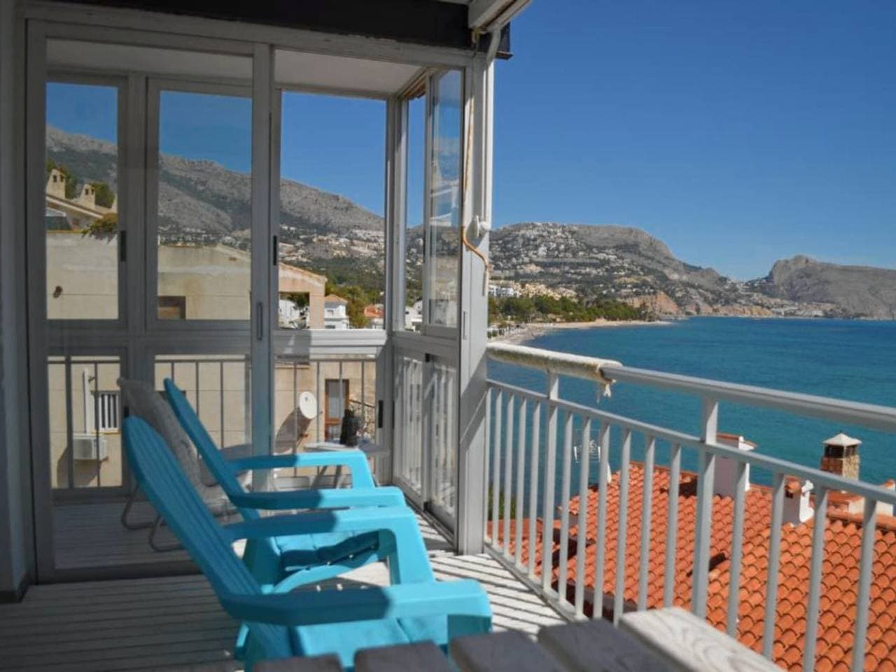 Moderne Wohnung in Altea mit 2 Schlafzimmern, Balkon und Meerblick 1