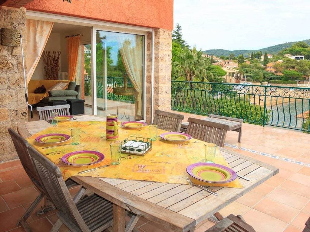 Foto 6 von 39: Villa in Carqueiranne mit Schwimmbecken