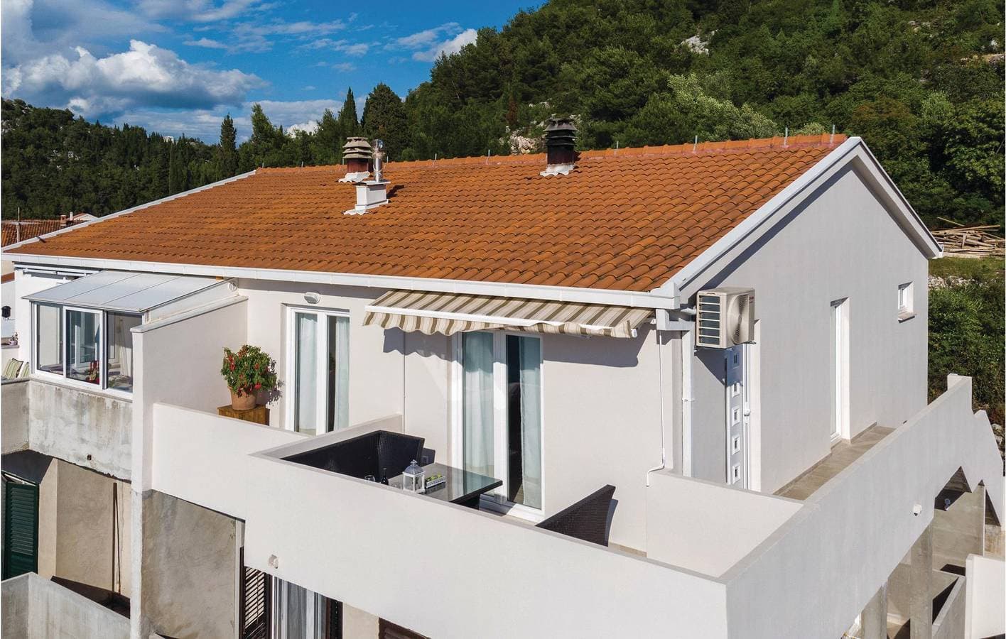 Foto 3 von 27: Gemütliche Ferienwohnung mit Terrasse, WLAN und Garage, 300 m vom Strand entfernt
