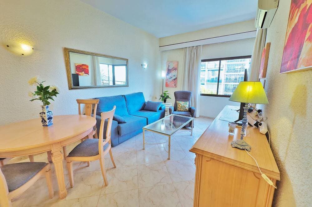 Foto 12 von 30: Skol 526 - Beachfront 1-Bedroom Apartment With Sea Views