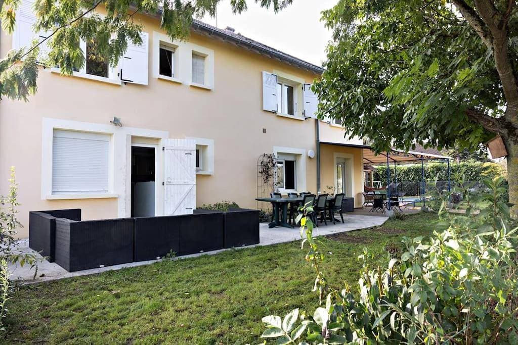 Paradise of Angels 1