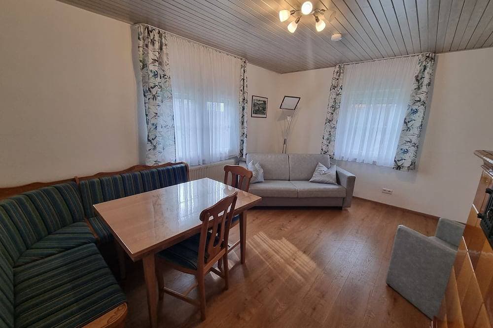 Foto 8 von 24: Ferienwohnung Schwörerhof mit Bergblick, privater Terrasse und WLAN