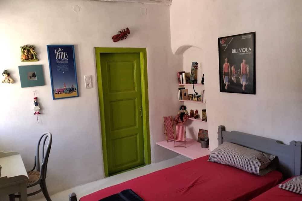 Foto 4 von 24: Cycladic house, swimming pool, 10-minute walk to the beach