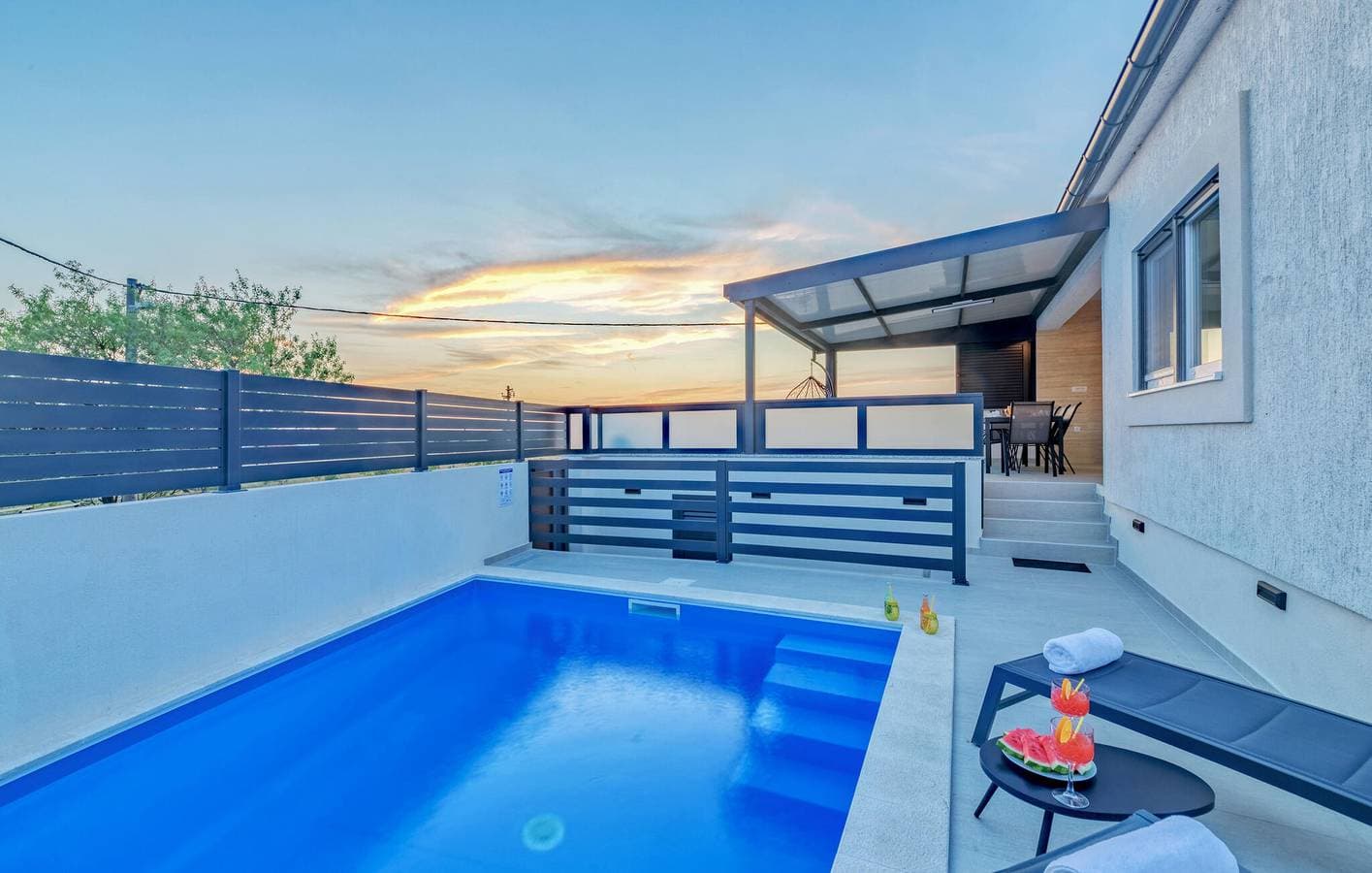 Reizende 2-Zimmer-Wohnung mit Pool, WLAN und Terrasse in Küstennähe 1