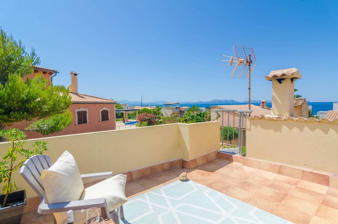 Foto 8 von 41: Villa für 4 Personen mit Garten