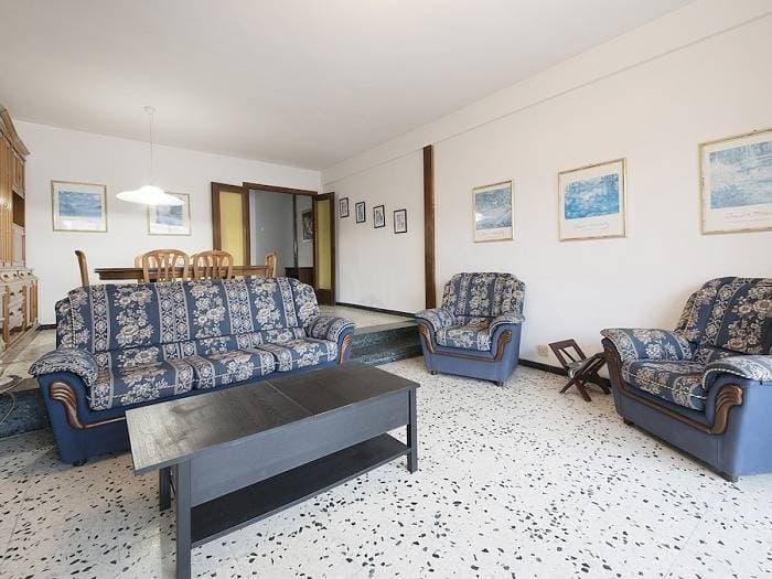 Foto 4 von 22: Ferienwohnung für 6 Personen mit Balkon