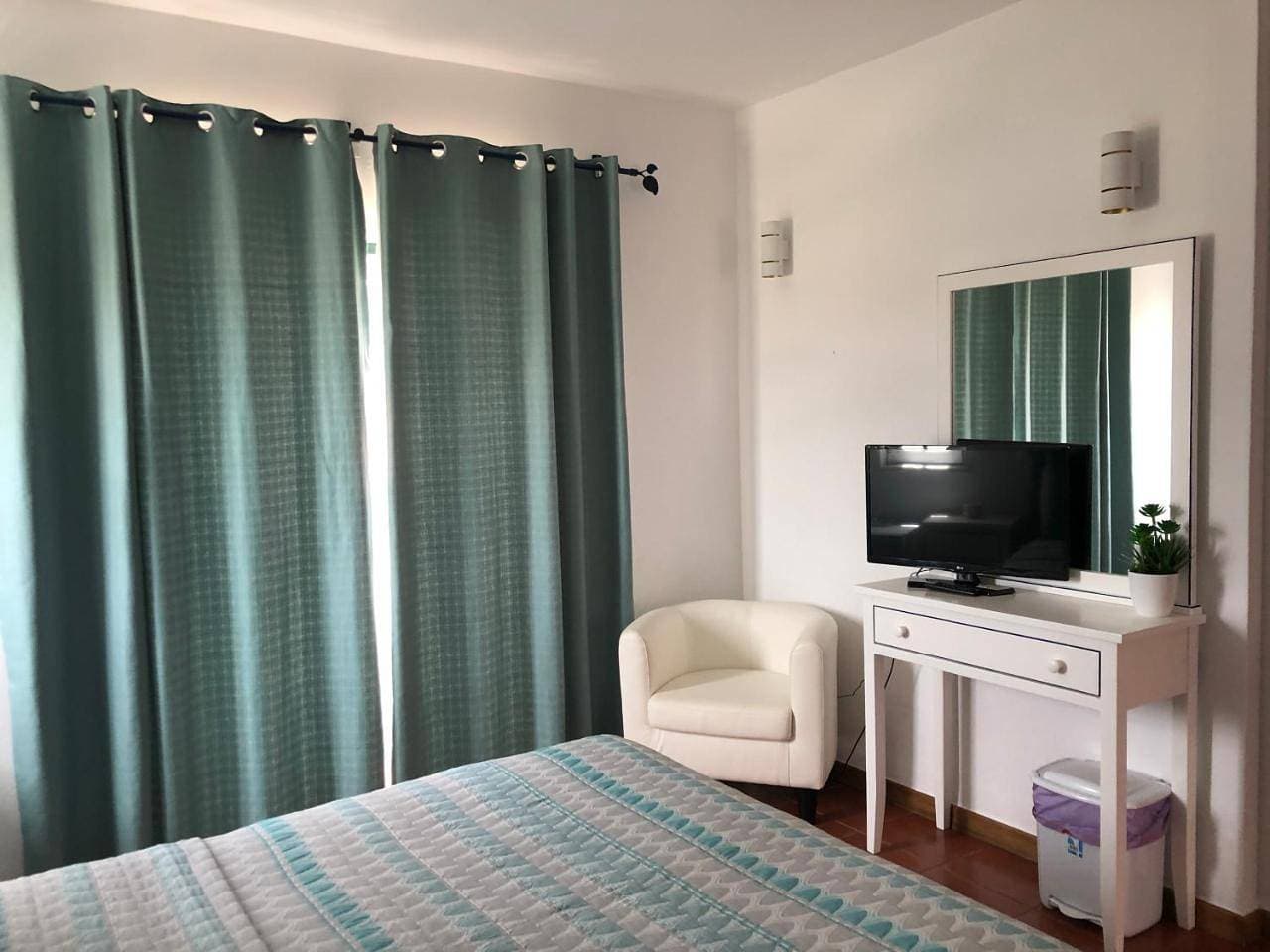 Foto 13 von 25: Double Room with Balcony