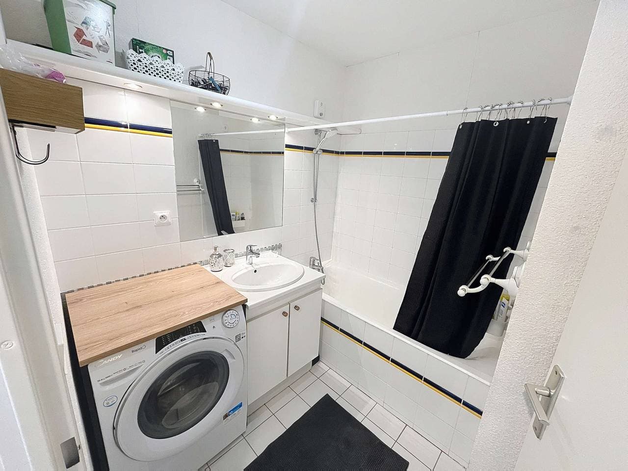 Foto 11 von 16: Charmante 1-Zi-Wohnung, 4 Pers, Balkon, Parkplatz, WLAN