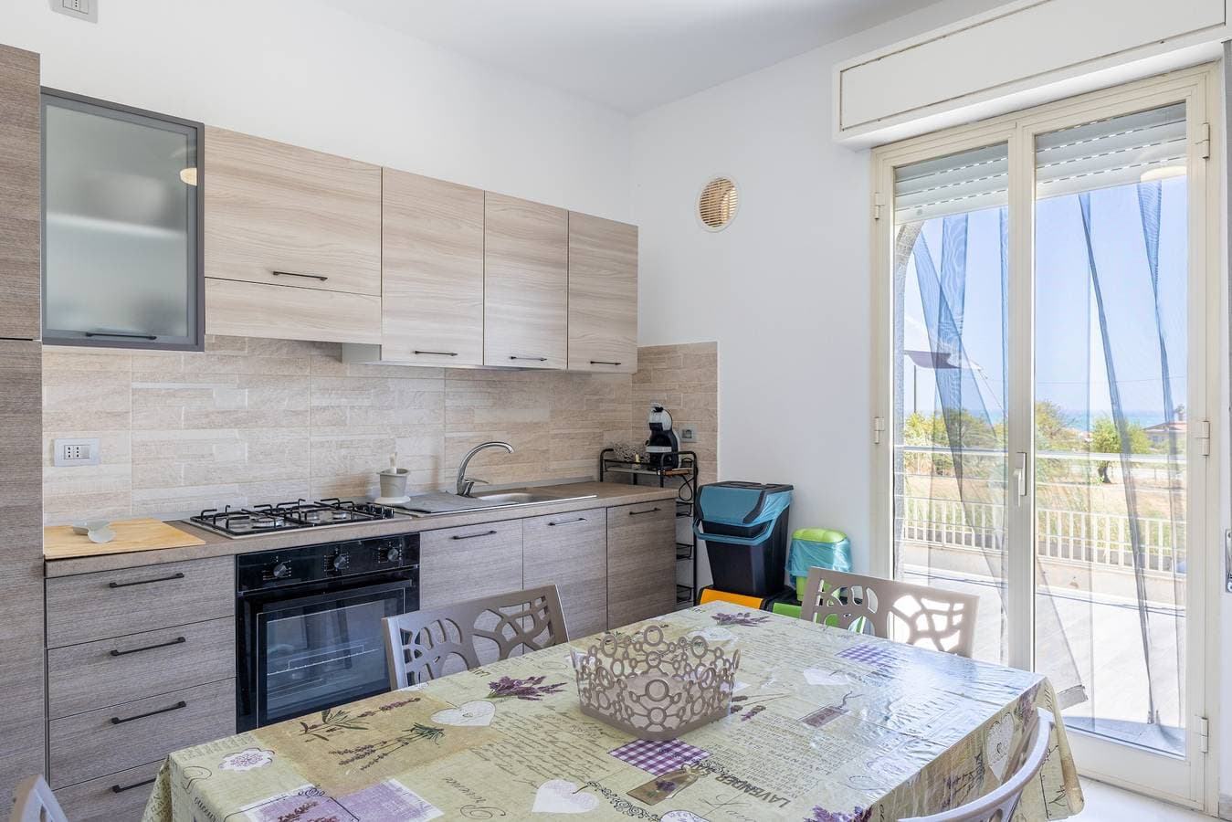 Foto 5 von 26: Villa 'Primavera' mit Meerblick, privater Terrasse und Klimaanlage