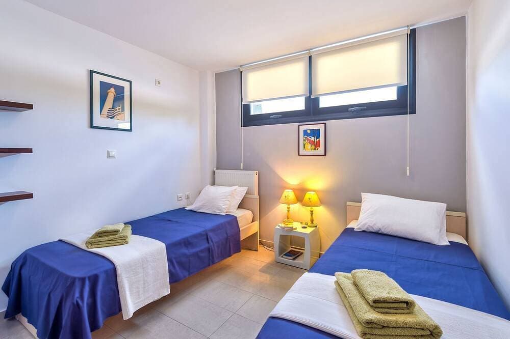 Foto 7 von 30: Villa mit Pool für bis zu 8 Personen. Meerblick.