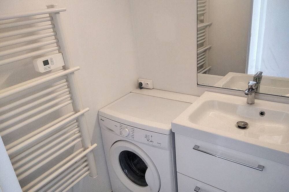 Foto 10 von 19: Apartment-422-Ensuite mit Bad-Meerblick