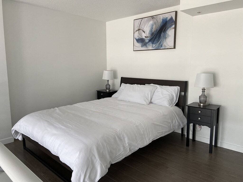 Foto 3 von 19: Vancouver Downtown city & mountain view 1 bed condo