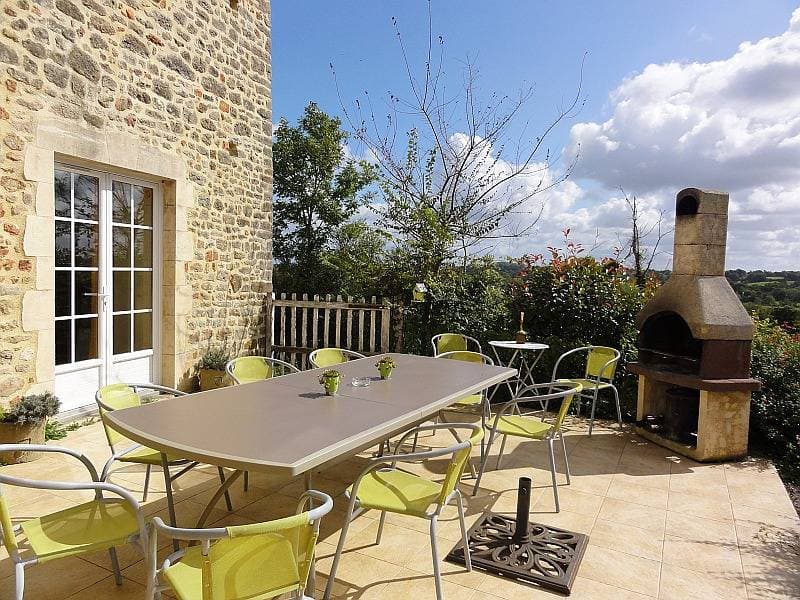 Charmantes freistehendes Ferienhaus mit Garten, TV, Internet - 2km von Saint-Hilaire-Petitville 1