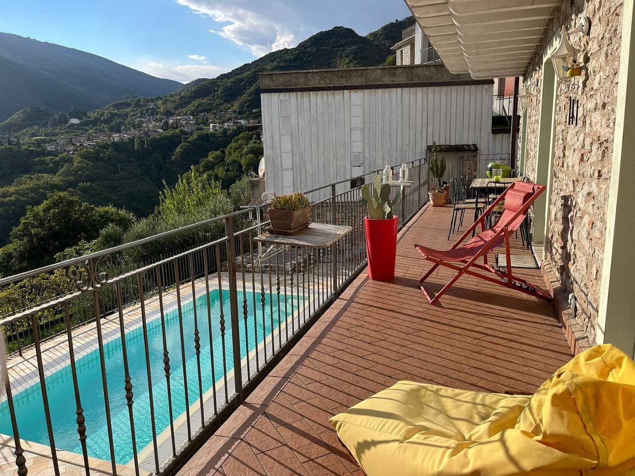 Foto 2 von 18: Appartamento Rustico Vista Lago - Panorama Rustico