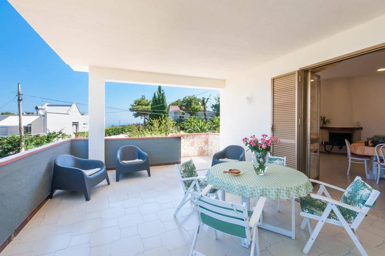 Foto 11 von 34: Three-Bedroom Apartment with Sea View