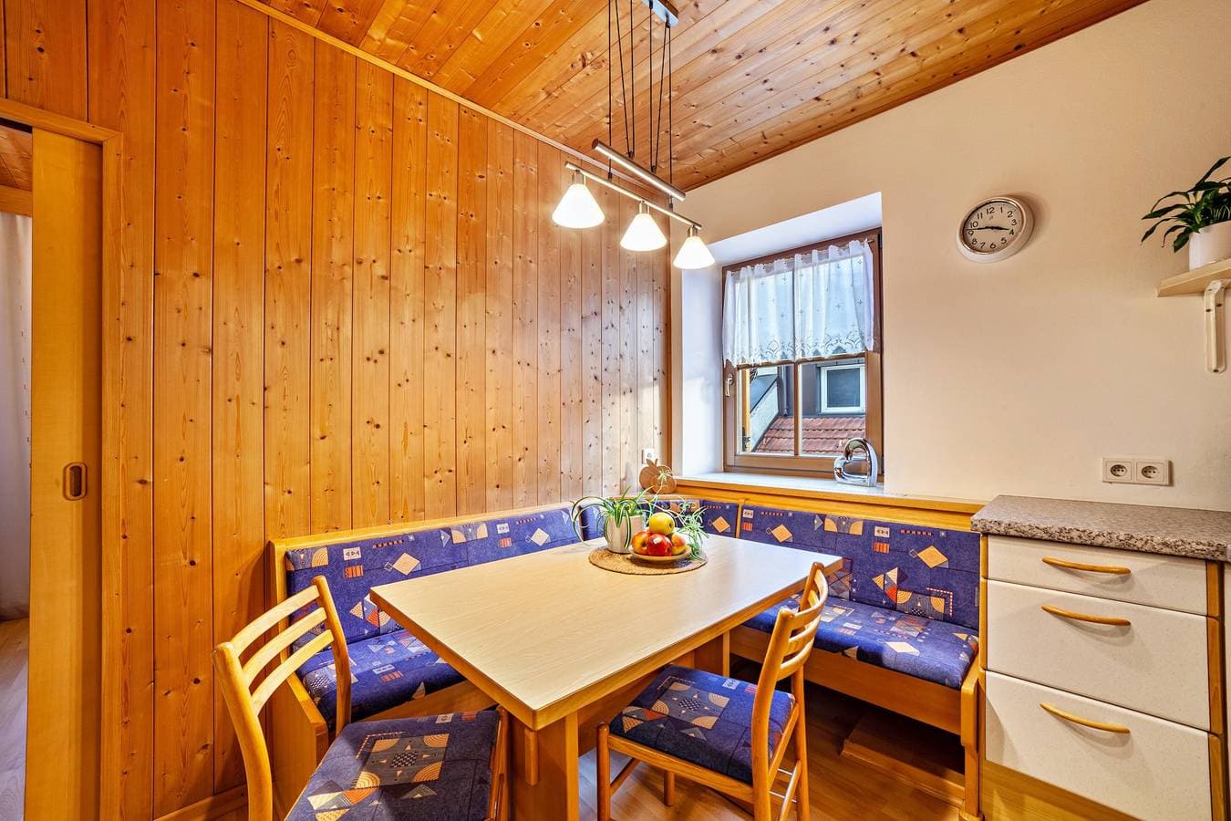 Foto 6 von 15: Ferienwohnung 'Wohnung Elstar Schnalserhof' mit Bergblick, Gemeinschaftsterrasse und WLAN