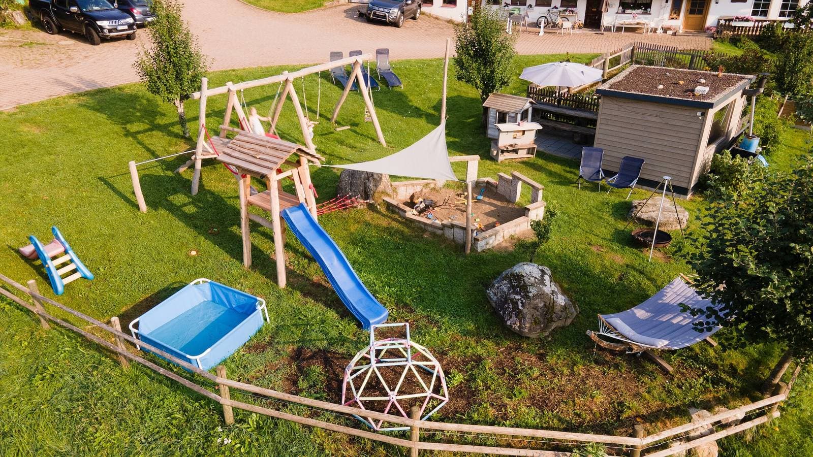 Foto 5 von 37: Apartment 'Feldberg' mit Gemeinschaftsgarten, Balkon und WLAN