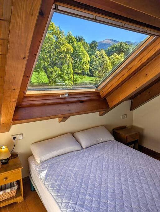Foto 3 von 51: Three-Bedroom Apartment with Mountain View