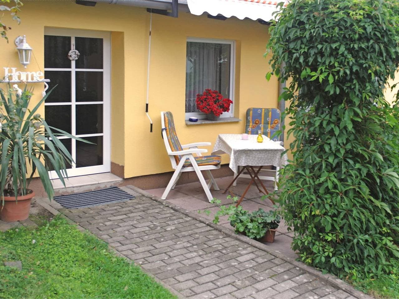 Kleines Ferienhaus mit eigener Terrasse in Dankerode, DE 1