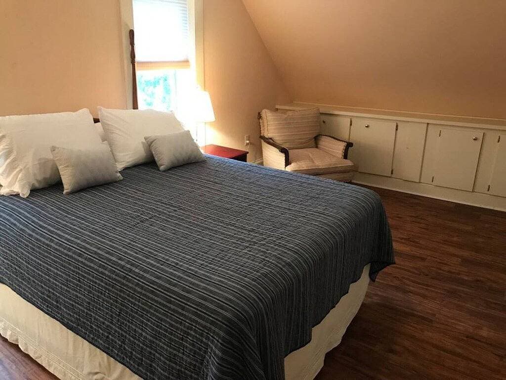 27 acres nestled on the coast of Cobscook Bay 1