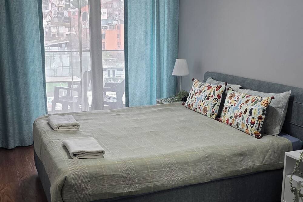 Foto 2 von 30: Cozy 1-bedroom hotel suite in terrific İstanbul with AC and gym