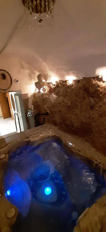 Foto 13 von 15: Queen Room with Spa Bath