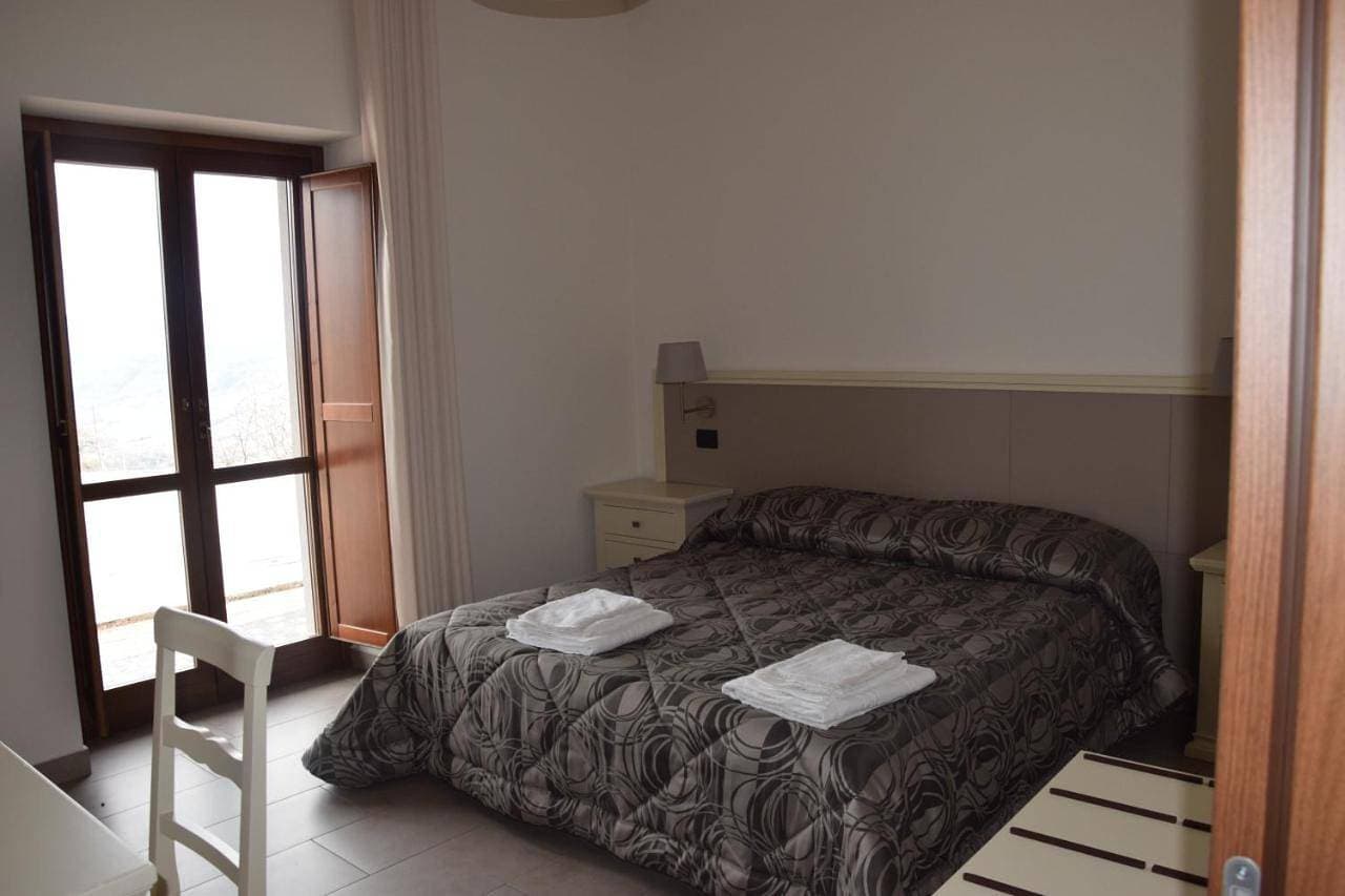 Foto 11 von 12: Double Room