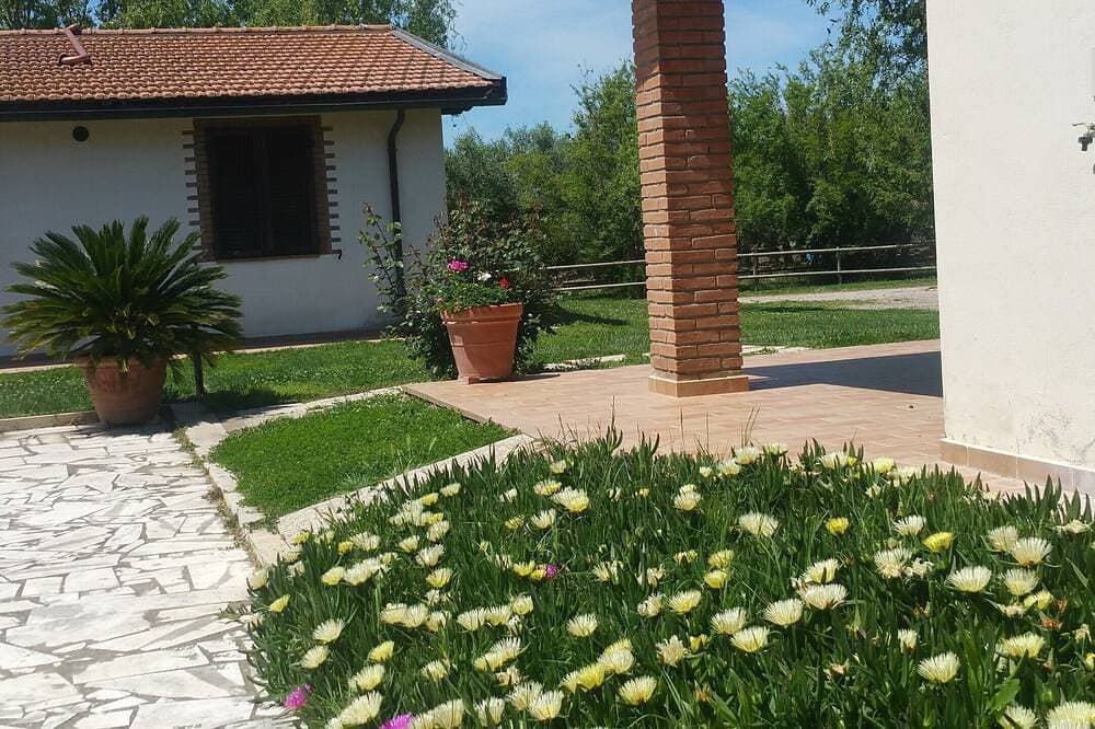 Foto 5 von 22: Apartment in farmhouse, set in a quiet structure