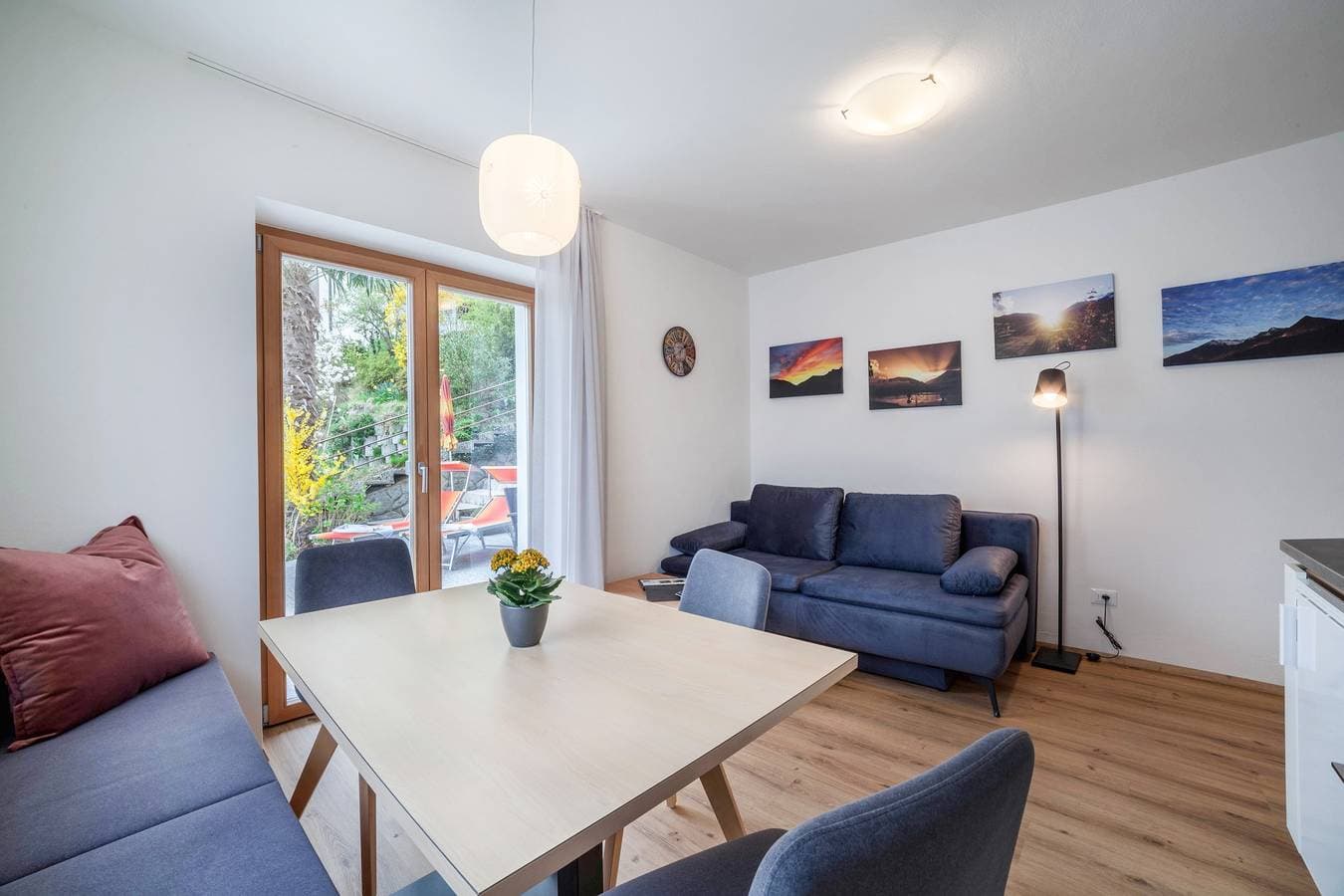 Foto 8 von 31: Ferienwohnung "Haus Hohenrain 1" mit Bergblick, Pool, WLAN, Terrasse & Garten