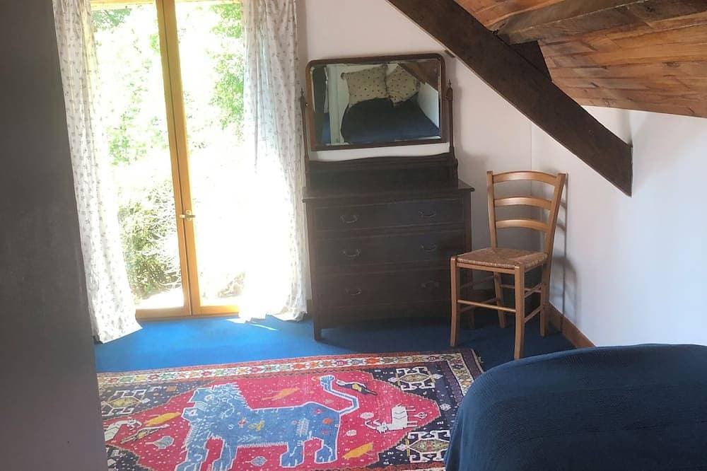 Foto 3 von 25: Beautiful Breton Barn with Pool 3 Bed, Sleeps 7. Great for groups or families
