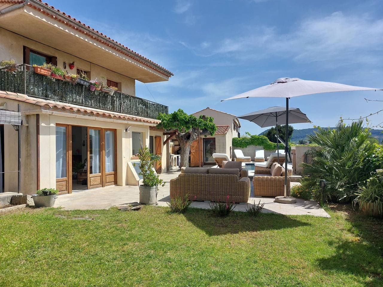 Komfortables Bauernhaus La Bastide Neuve 1