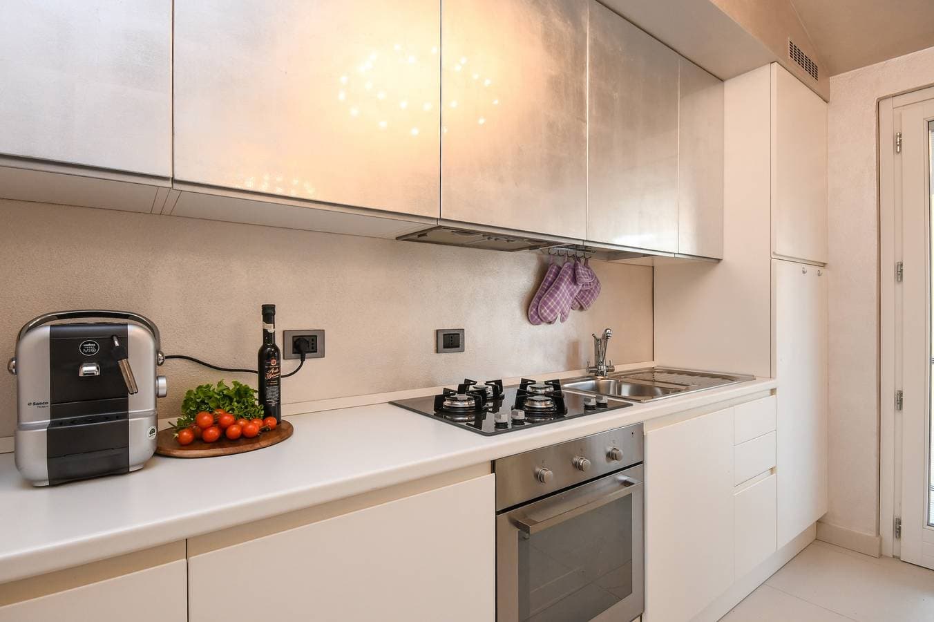 Foto 9 von 27: Mgh Luxury - Lake View Penthouse Desenzano