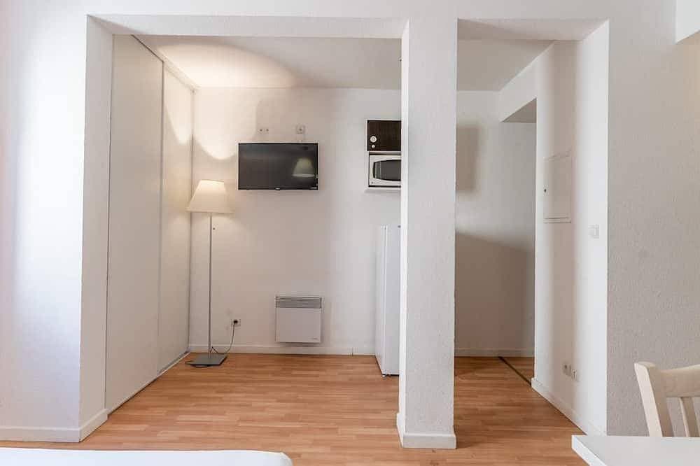 Foto 3 von 26: Charmant studio 2p | Proche des plages | TV, WiFI