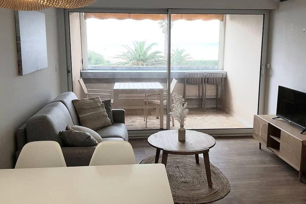 Foto 4 von 17: Studio 25m2 & terrace 8 m2 sea view for 2 people private box swimming pool WIFI
