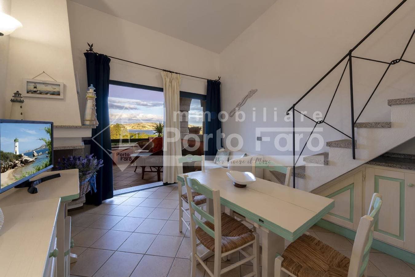 Foto 5 von 12: Ferienwohnung für 4 Personen mit Terrasse