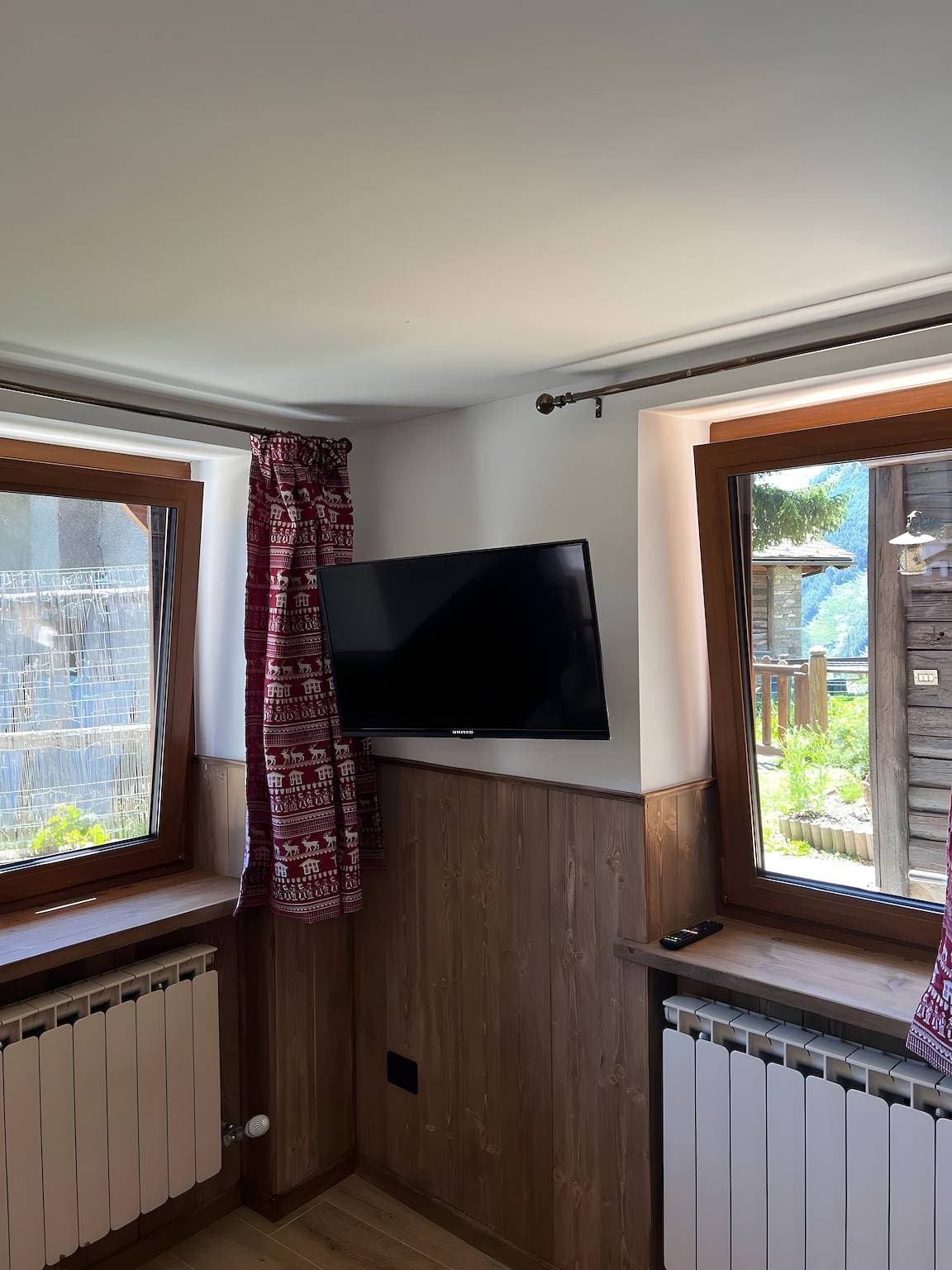 Foto 13 von 24: Appartement „L’angolo del paradiso Gimillan“ mit Bergblick und privatem Garten