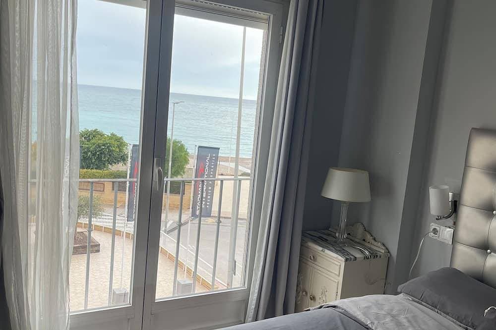 Foto 5 von 20: Altea beach, spacious 3 bedroom apartment, sea front