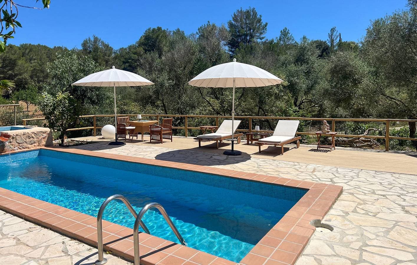 Foto 5 von 44: Gemütliche Terrassenwohnung mit Pool & Grill