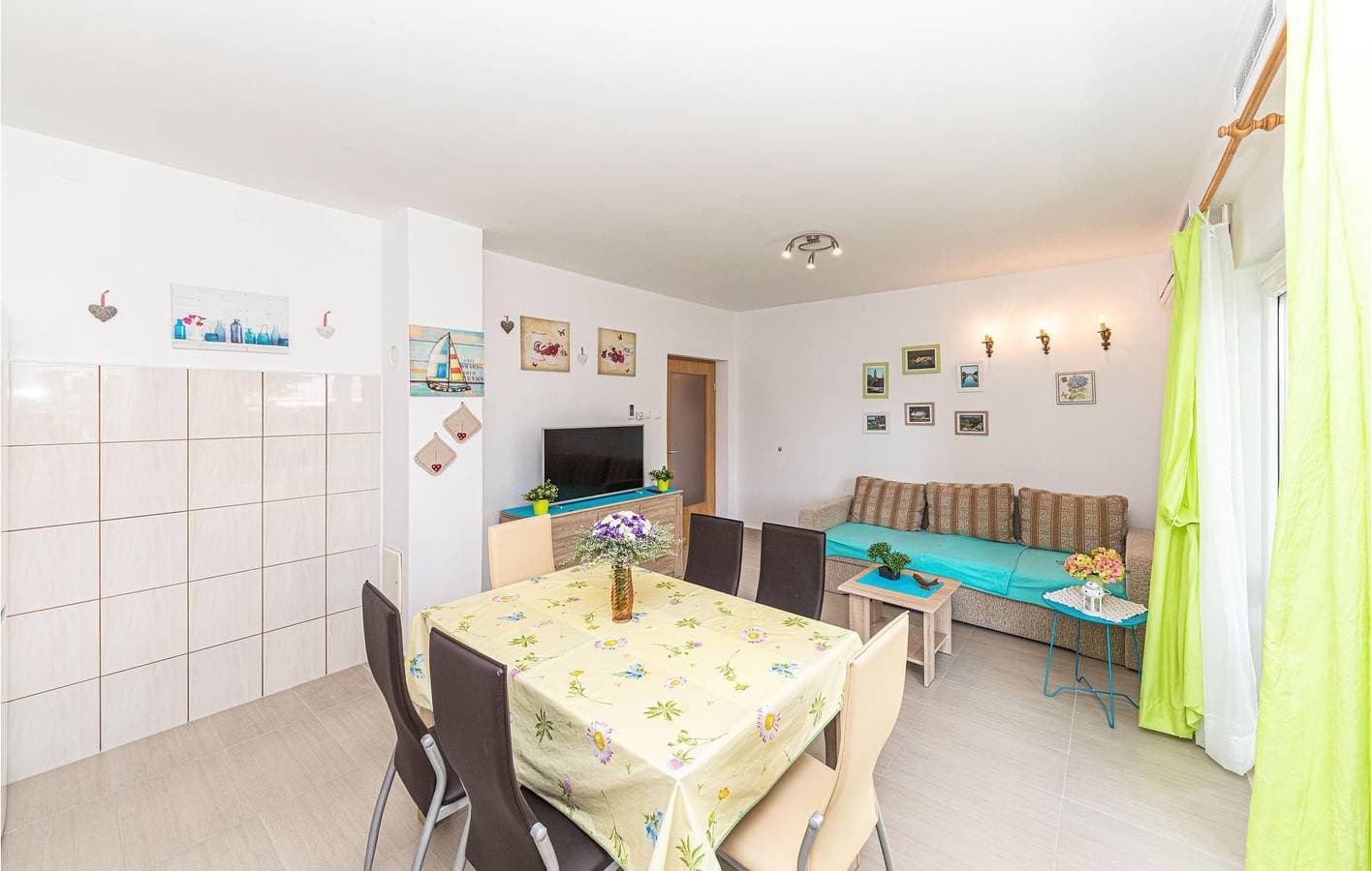 Foto 6 von 26: Gemütliche Ferienwohnung mit Terrasse und Parkplatz, 900 m vom Stadtzentrum von Trogir entfernt